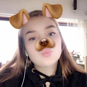 Meet your Posher, Alli